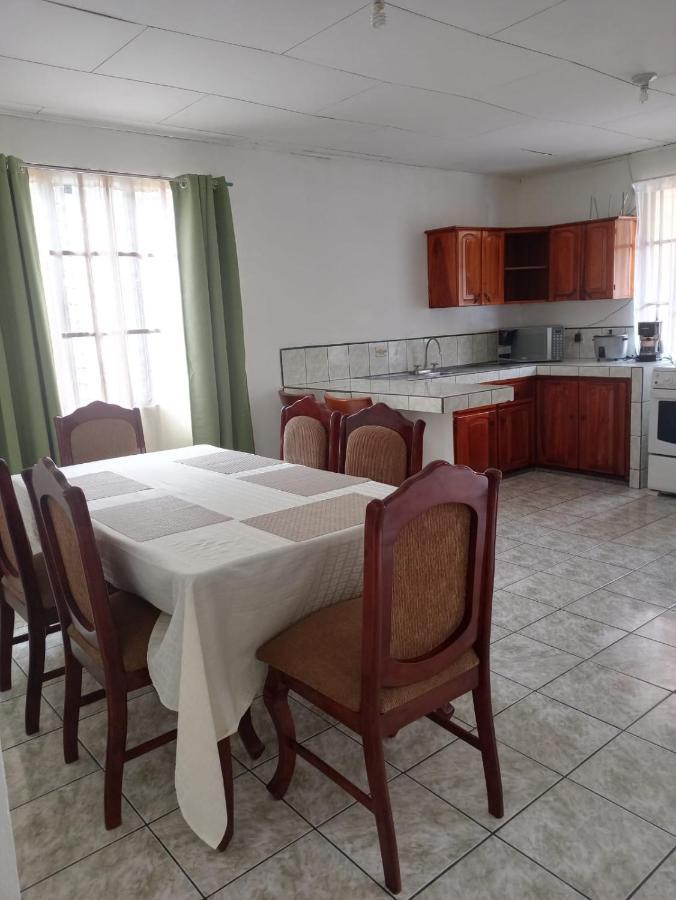 Apartamento Lopez Y Azofeifa Portete Экстерьер фото