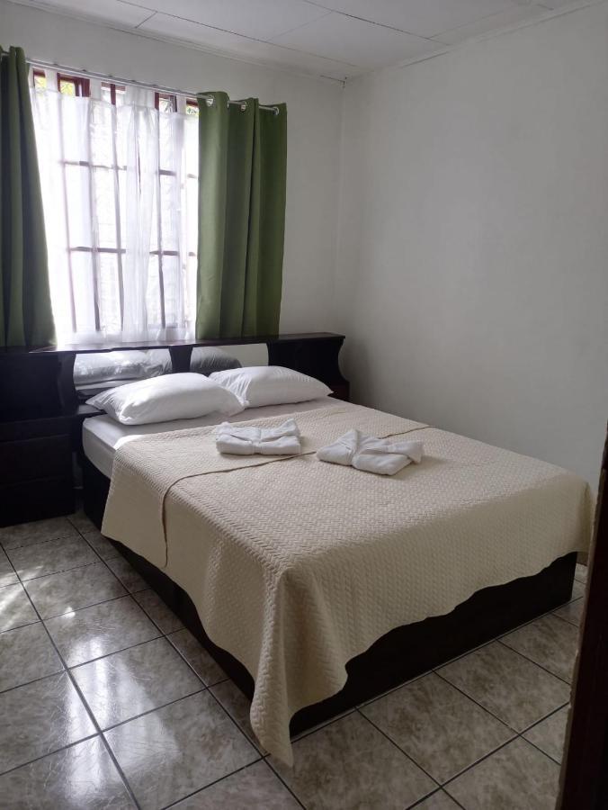 Apartamento Lopez Y Azofeifa Portete Экстерьер фото